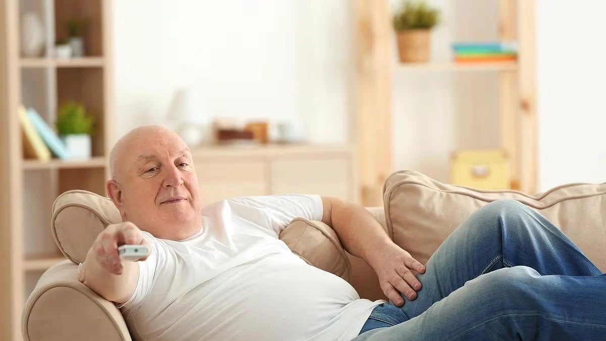 Hacer pequeñas pausas de estar sentado puede reducir el riesgo de cáncer