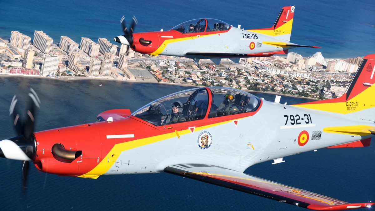El Rey y la princesa protagonizan su primer vuelo juntos en Murcia
