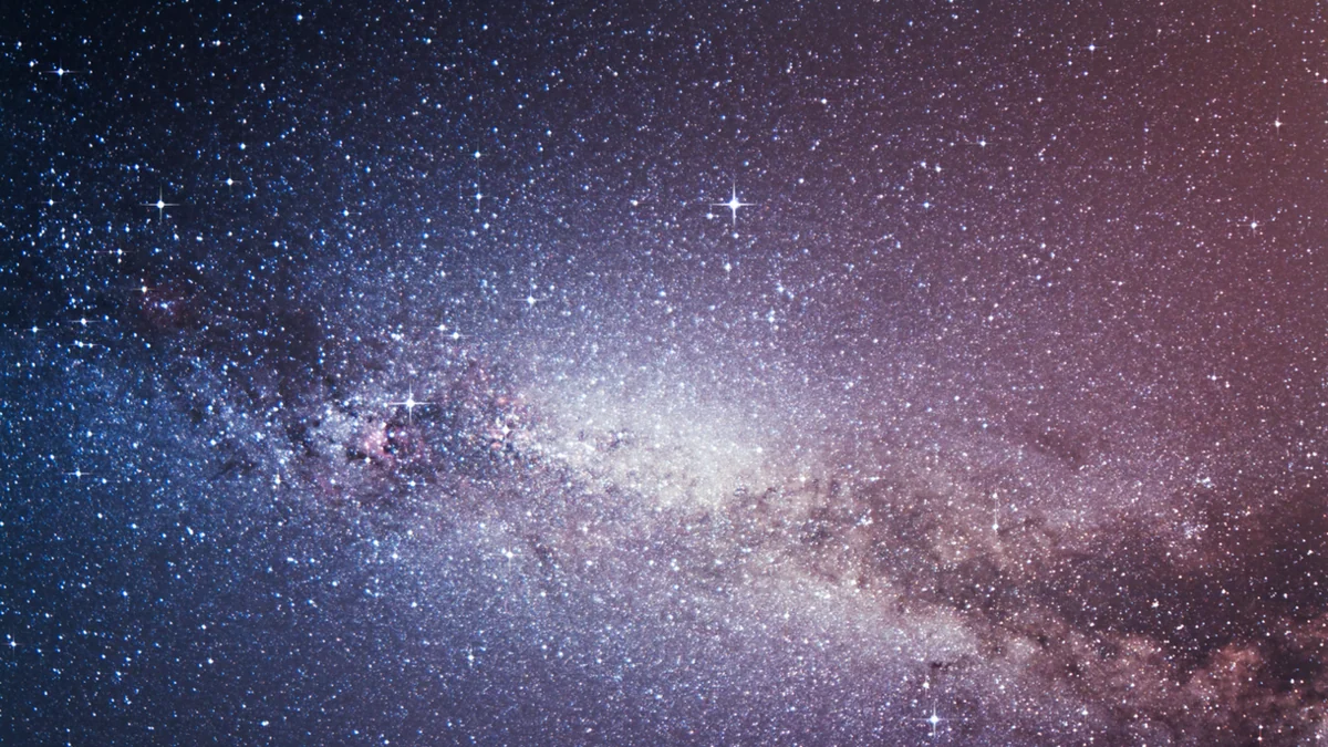L'inconfondibile Triangolo Estivo domina il cielo di luglio
