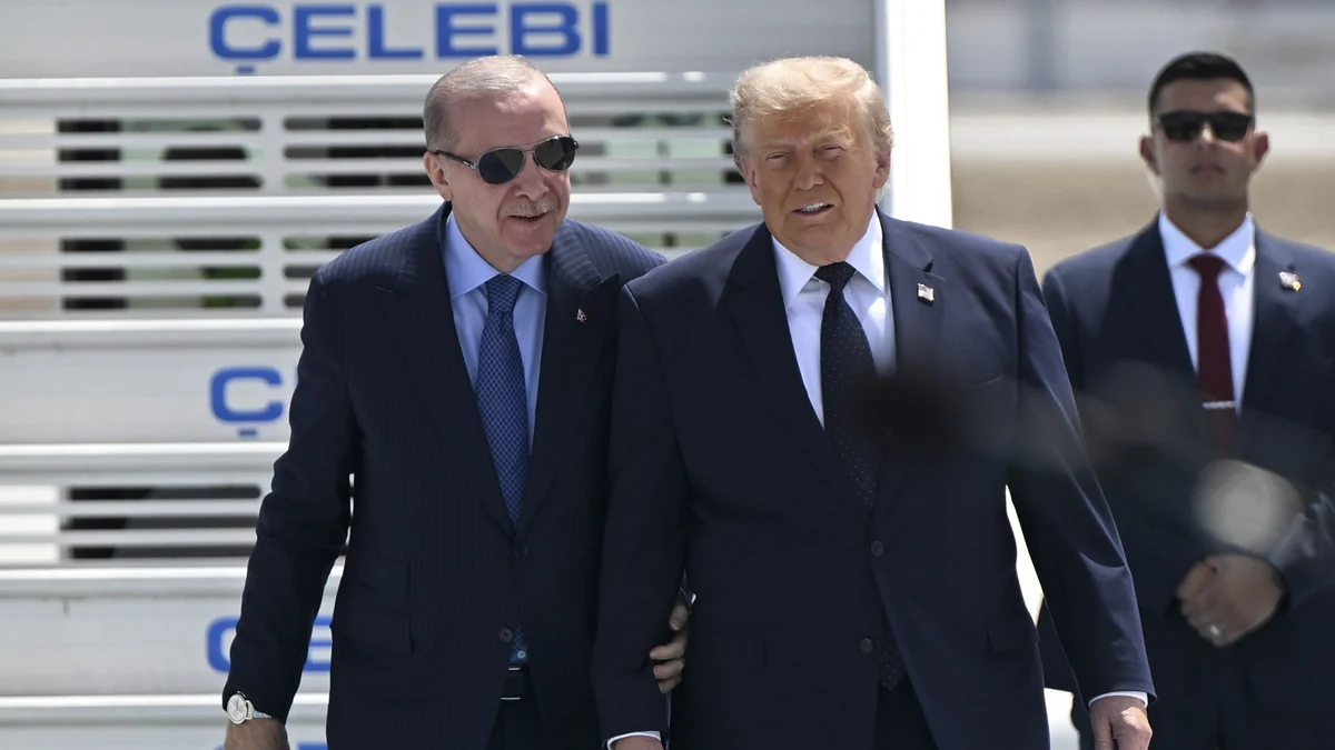 Trump vuelve a reclamar Groenlandia y critica a Europa por no ayudar en Irán
