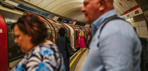London: Ex-Mitarbeiter warnt vor möglichem Asbestrisiko in der U-Bahn