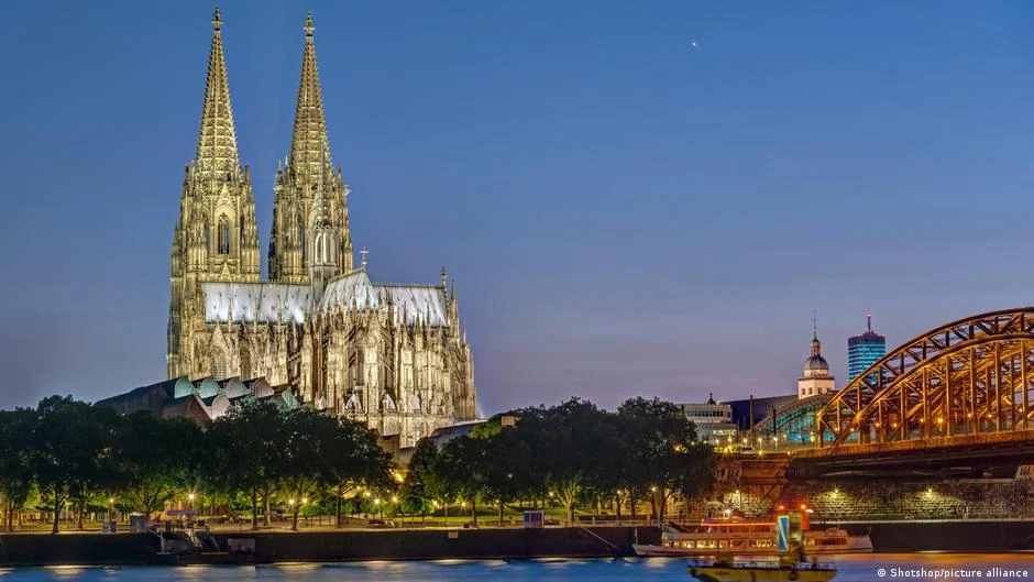 Turistlerin gözdesi Köln Katedrali'ne girişler artık 12 euro