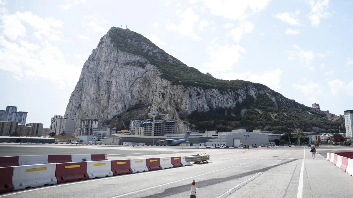 Gibraltar confirma que el aeropuerto opera con normalidad tras la primera fase del Sistema de Entradas y Salidas