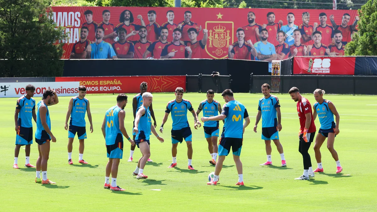 Pedri y Olmo abren el debate en la Roja