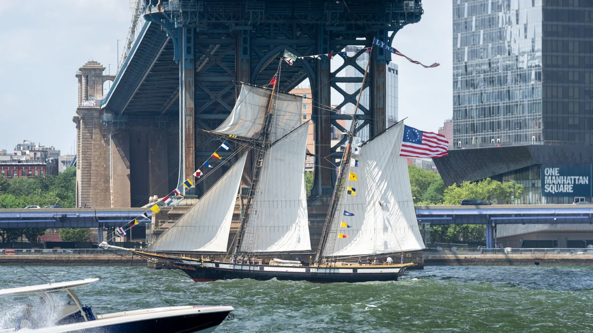 El desfile Sail4th 250 reúne 40 grandes veleros en el río Hudson por el 250 aniversario de Estados Unidos