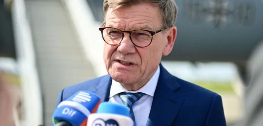 Koalition streitet über Nahost-Politik: SPD-Außenpolitiker kritisieren Johann Wadephul wegen EU-Blockade