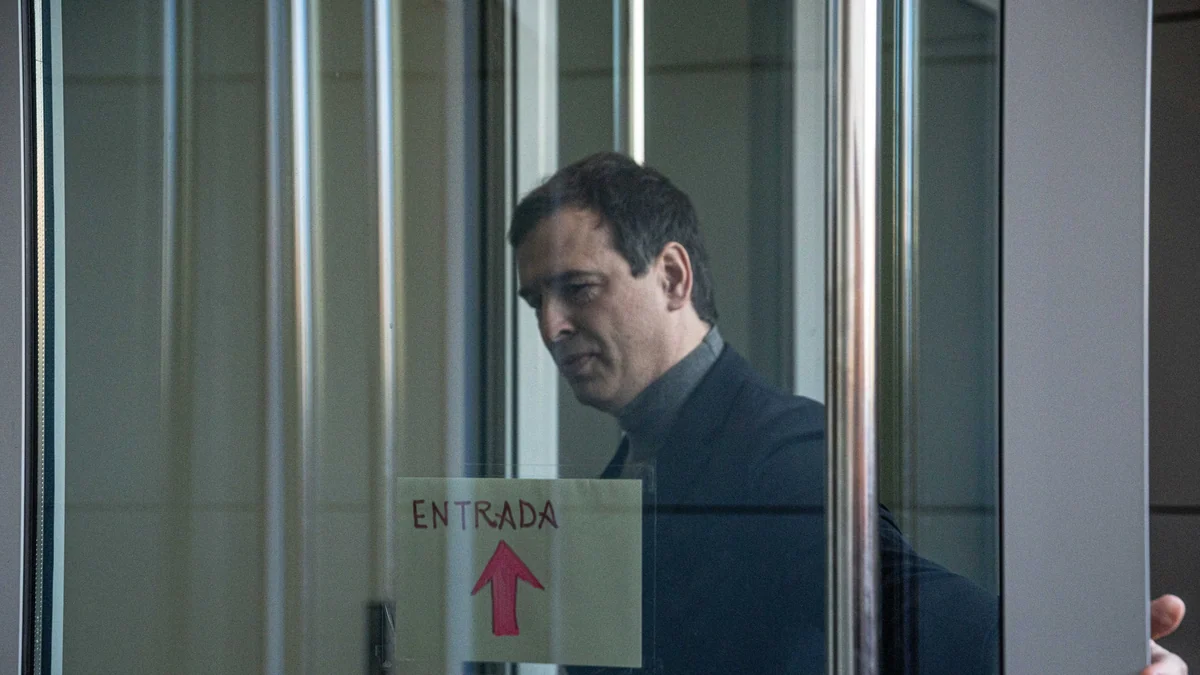 Las defensas intentarán anular la causa contra el hermano de Sánchez, el exlíder socialista extremeño y otros nueve imputados