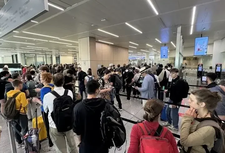 Brüksel Havalimanı'nda yaz tatili yoğunluğu
