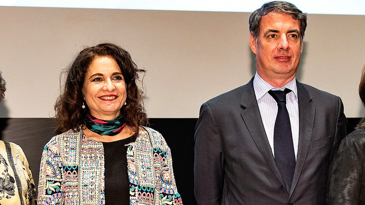 Leire Díez y el ex presidente de Sepi aprovecharon el amparo político de María Jesús Montero para intentar decenas de 'pelotazos' en empresas públicas