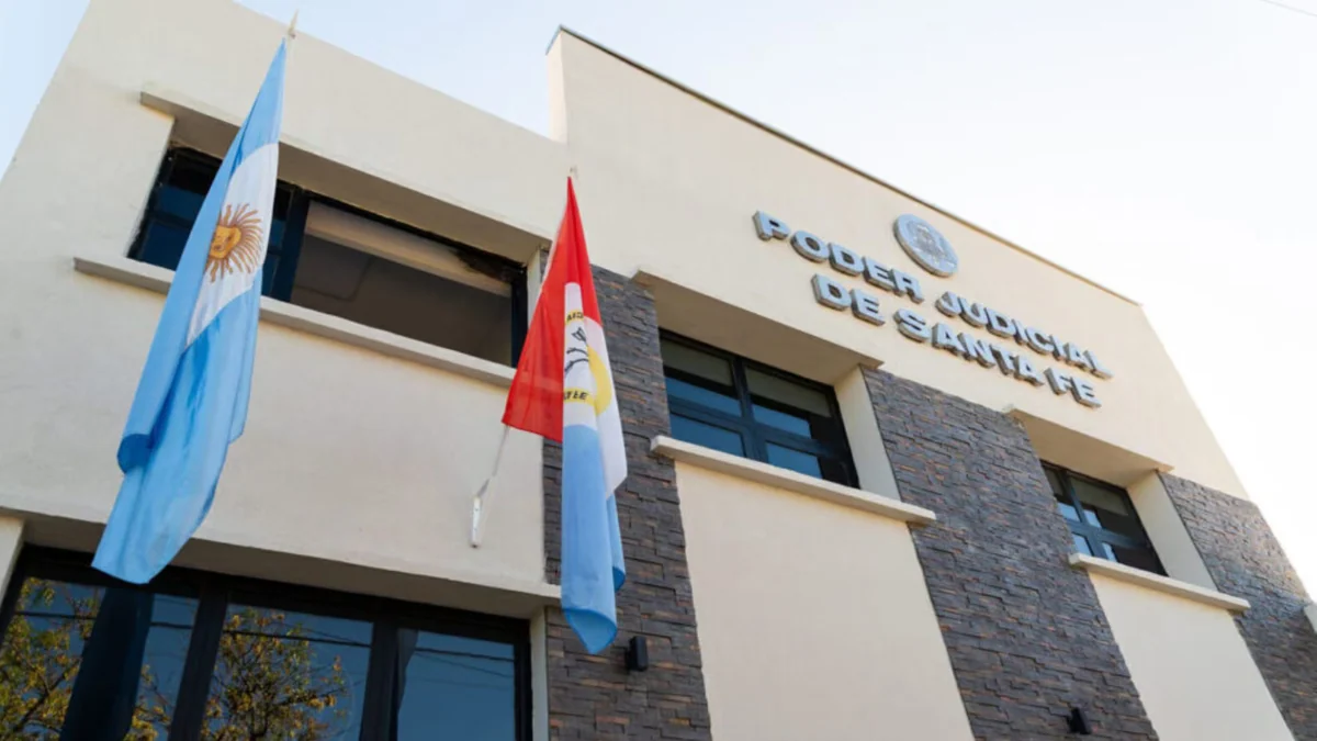 Dictaron prisión preventiva a un hombre acusado de golpear y abusar de su pareja tras revisarle el celular