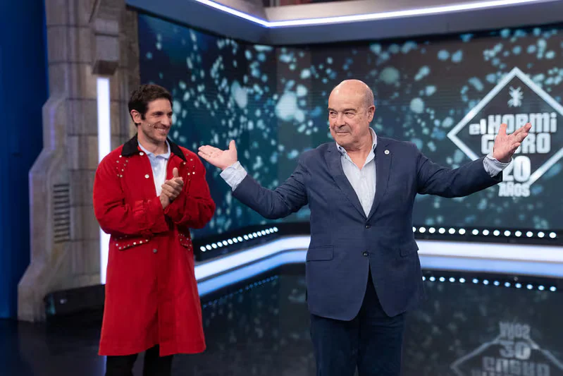 Antonio Resines y Quim Gutiérrez cierran la temporada de ‘El Hormiguero’ presentando ‘Haciendo amigos’: “El título se le ocurrió a mi mujer”