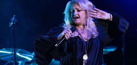 Bonnie Tyler nach fünf Wochen aus Koma erwacht