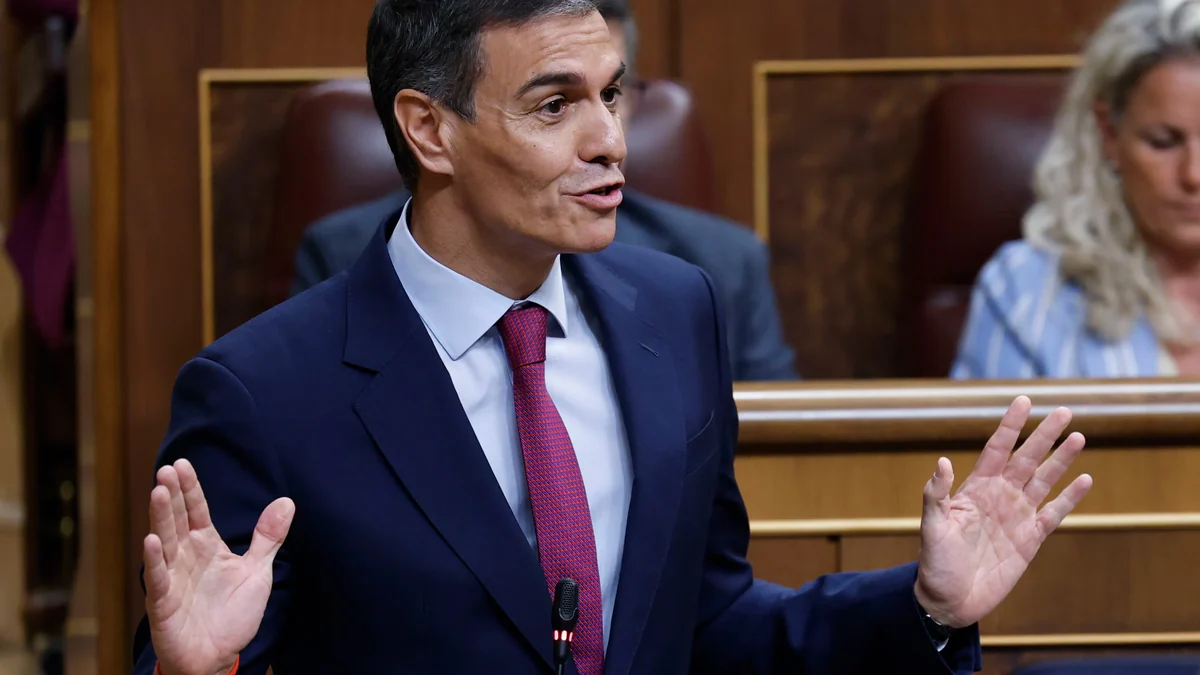 El Gobierno defiende la 'ley de nietos' por justicia y ve a Feijóo "desesperado": "Huele una derrota electoral"