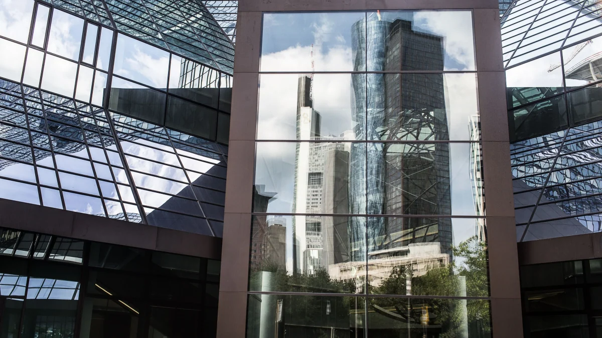 Deutsche Bank und Commerzbank: Zwei Banken, zwei Schicksale