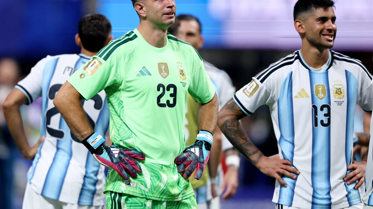 Dibu Martínez puso en duda su continuidad en la selección argentina: “Tengo que ver si es momento de dar un paso al costado”