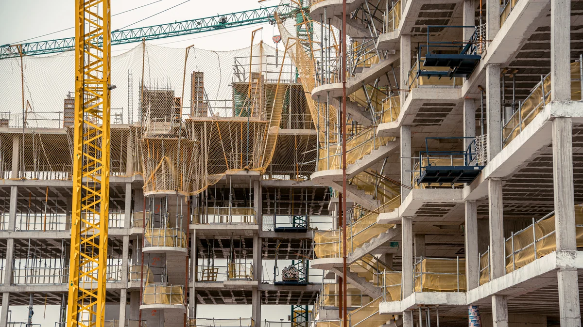 El "castigo fiscal" a la vivienda alcanza el 62% de su precio durante todo su ciclo económico