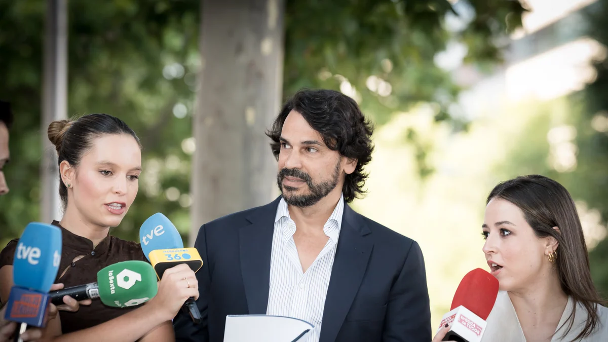 El juzgado que enjuiciará a la pareja de Ayuso por presunto fraude fiscal admite que está “sobrecargado”