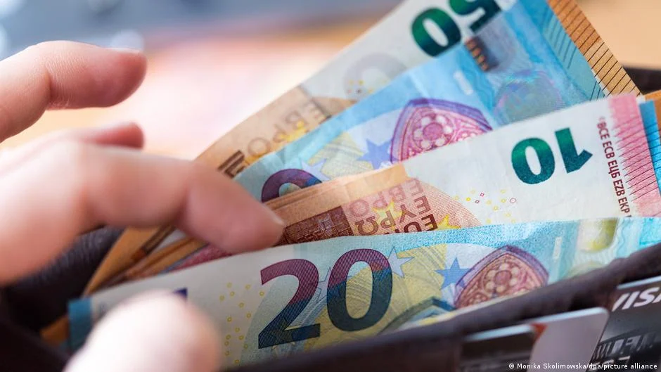 ECB Iran savaşı nedeniyle teyakkuzda: Enflasyon 3,2'ye çıktı