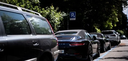 Schweiz: Zürich stimmt gegen dauerhaften Schutz von Parkplätzen