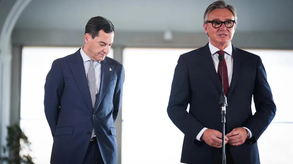 Gavira (Vox) defiende el recorte de subvenciones a los sindicatos en el acuerdo: "Se acabaron las mariscadas"