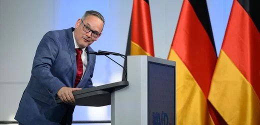 Martin Reichardt: AfD-Politiker soll Hitlergruß gezeigt haben