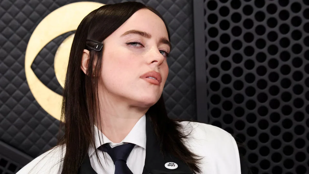 Billie Eilish volvió a ser blanco de críticas tras resurgir un video en el que tilda de “flojos” a los padres que mandan a sus hijos a la escuela