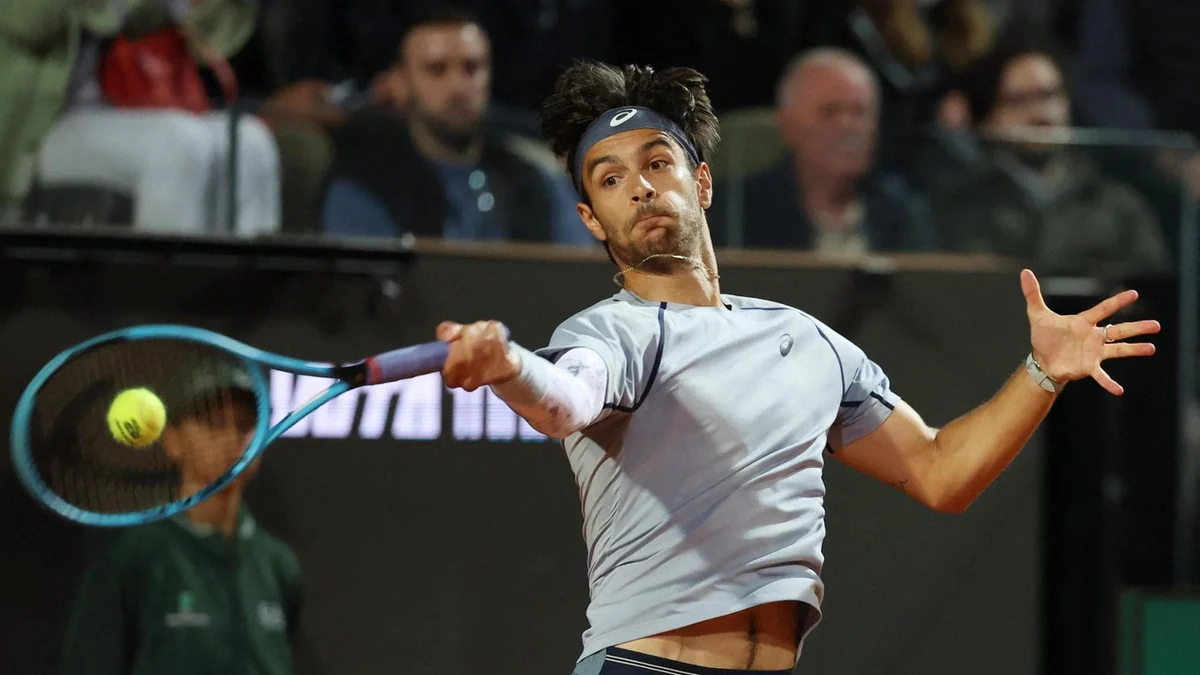 Musetti, Arnaldi, Darderi, la carica degli italiani: ma Roma perde Djokovic