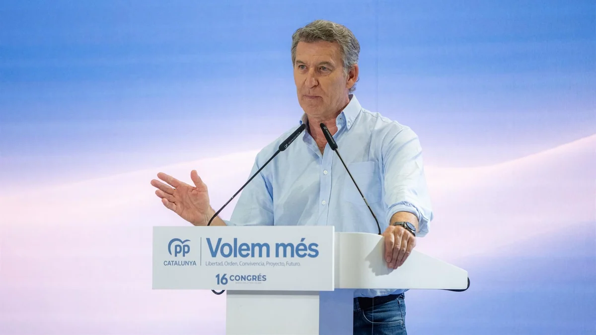 Feijóo exige el cese de Mónica García por el conflicto con los médicos y acusa a Sánchez de "lavarse las manos"