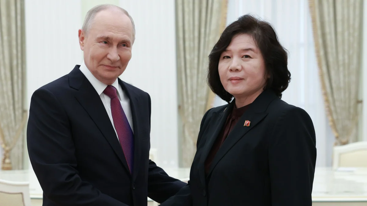 Liveblog Ukrainekrieg: Nordkorea und Russland bauen ihre Zusammenarbeit aus