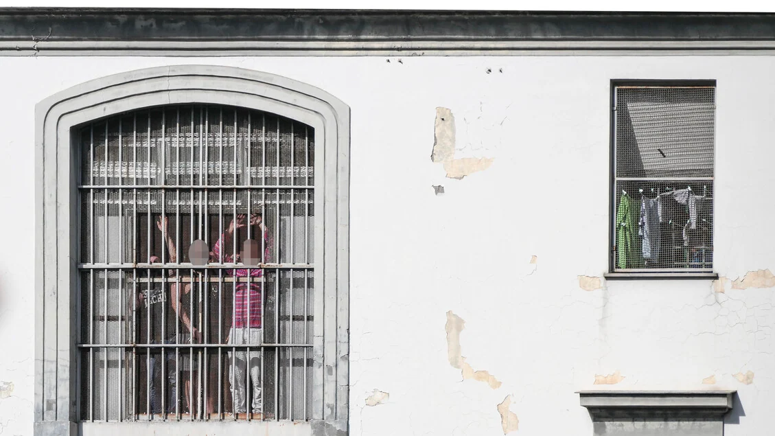 Il report sulle carceri: 64.741 detenuti, il tasso di affollamento è al 139%