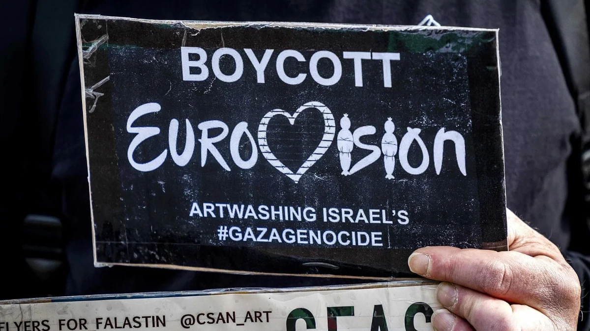 Manifestanti iraniani a Eurovision contro Israele e il regime degli ayatollah