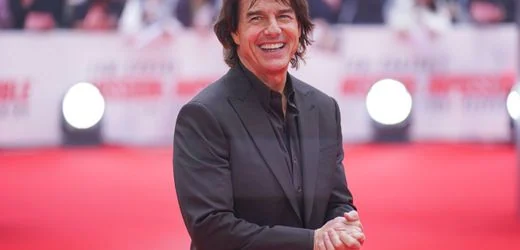 Tom Cruise postet Bilder von sich mit Bauchansatz und schütterem Haar