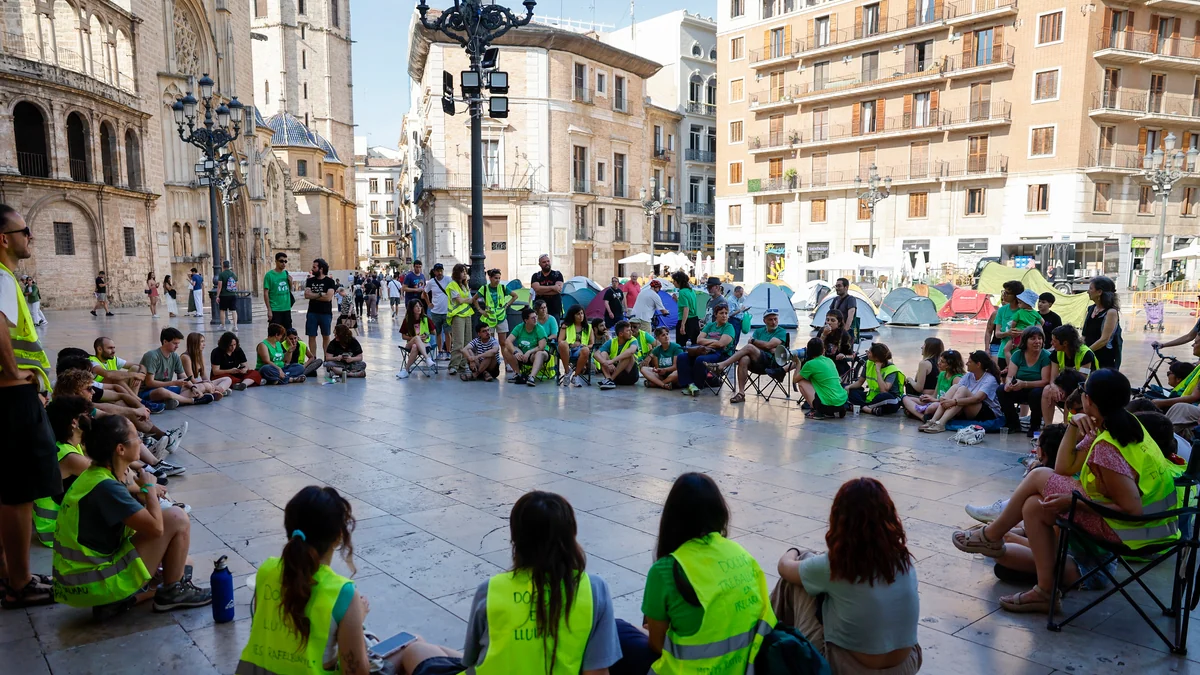 Los profesores se organizan para ir a la huelga en toda España en septiembre ante la "parálisis" del Gobierno en educación