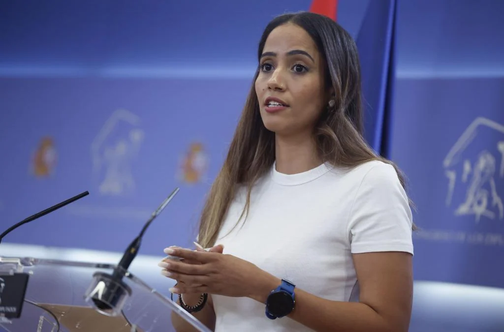 Los aliados minoritarios cierran filas con el Gobierno y se limitan a pedir una reforma del estatuto de los ex presidentes