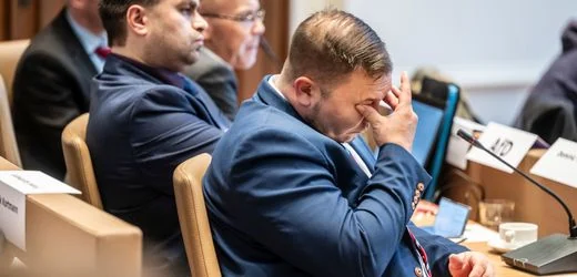 AfD: Mitarbeiter mit Bandido-Vergangenheit bekommt keinen Hausausweis im Bundestag