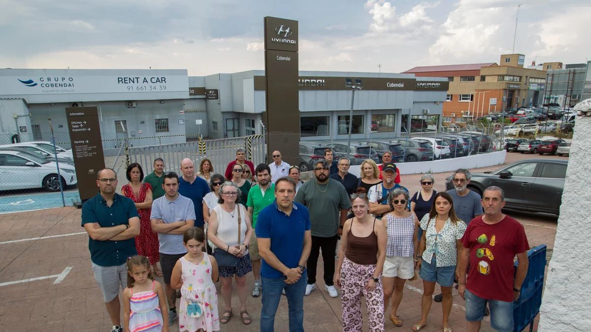 Coches sin entregar a clientes que pagaron hace siete meses: el limbo tras el cierre de los concesionarios Cobendai