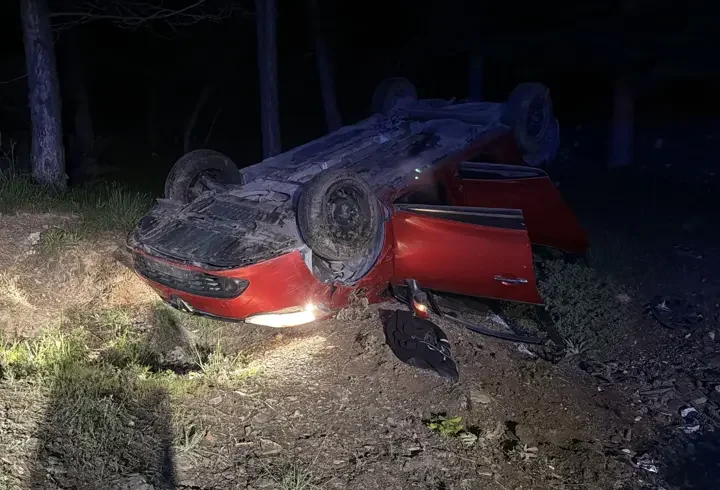 Sürücüsünün virajı alamadığı otomobil takla attı: 3 yaralı