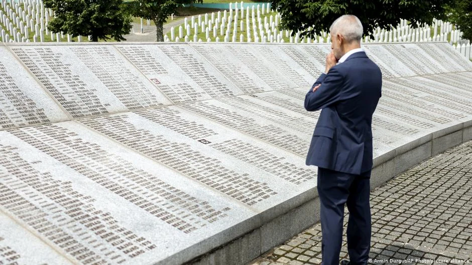Srebrenitsa Katliamı: 31 yıl önce bugün ne oldu?