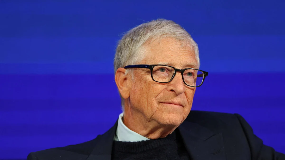 Bill Gates alerta a la Generación Z: “Tener mucha información no significa tener la correcta”