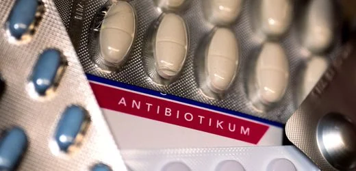 Medikamente: EU will mehr wichtige Arzneimittel wie Fiebersaft und Antibiotika in Europa herstellen
