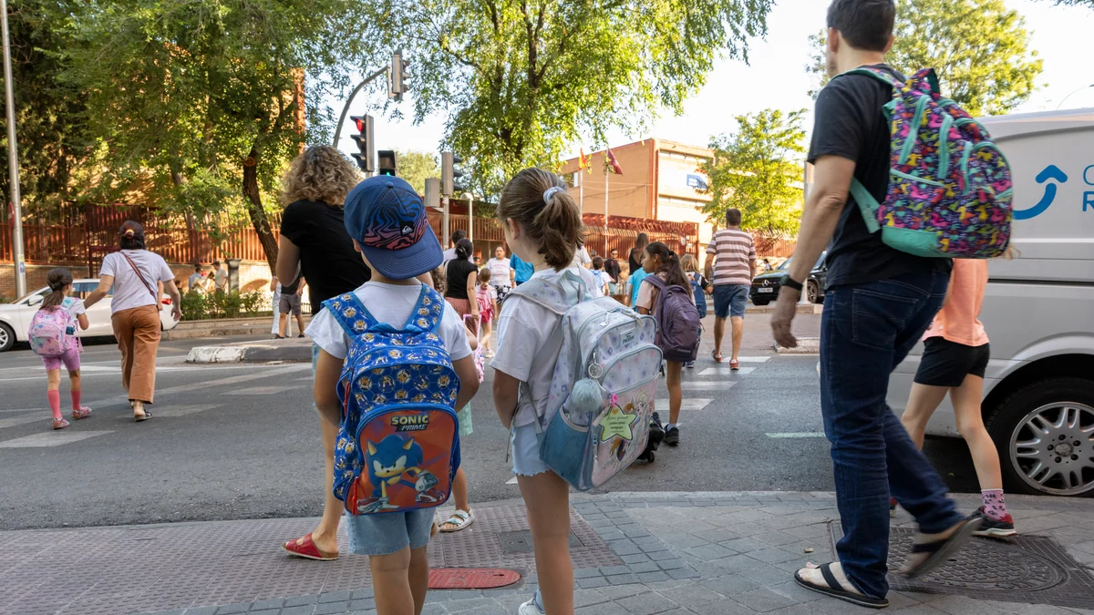 El 'limbo' por el calor en las aulas de los colegios que confunde a Sol y Cibeles: "No está muy claro a quien le toca actuar"