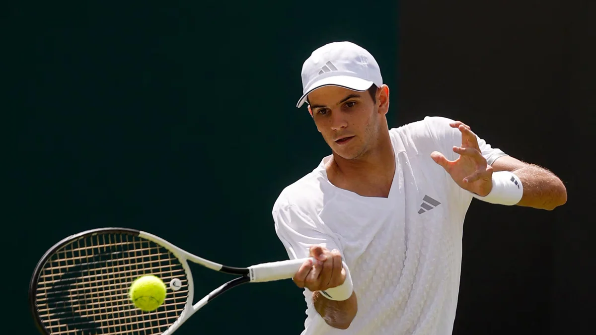 Raja Jódar no puede contra un inspirado Mochizuki fortísimo en la red y se despide de Wimbledon