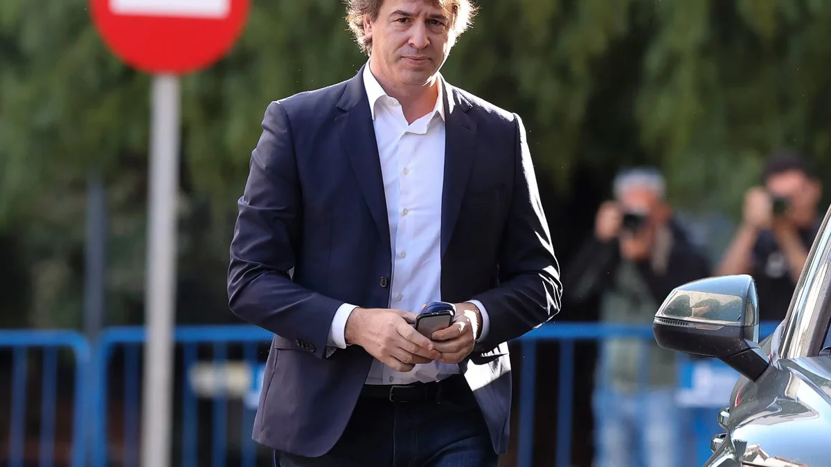 “Nepotismo” y “absentismo”: el tribunal del ‘caso David Sánchez’ traza la línea entre lo “éticamente censurable” y el delito