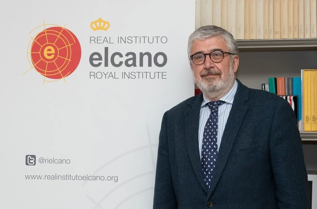 José Juan Ruiz dimite como presidente del Real Instituto Elcano tras años de desencuentros con Albares