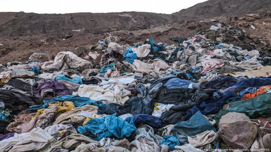 Tonlarca tekstil atığı yasa dışı biçimde Türkiye'ye gönderildi