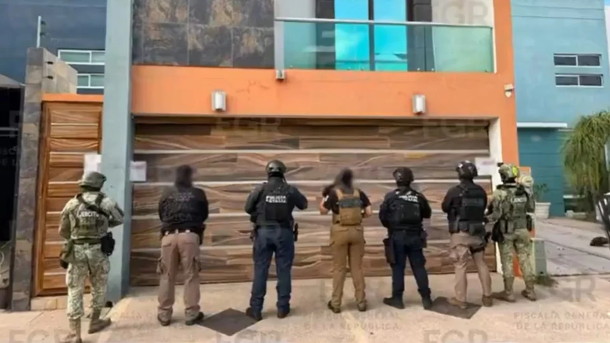 Catean domicilio donde eran producidas drogas en Culiacán y aseguran sustancia con fentanilo