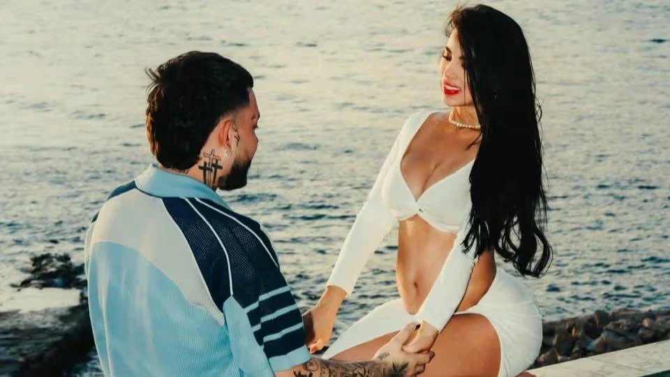 Karina García y Kris R respondieron inquietudes relacionadas con su bebé: revelaron si mostrarán su rostro en redes sociales