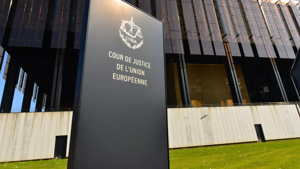 Droits voisins : la Cour de justice de l’UE valide le droit des éditeurs à une «rémunération équitable» face à Meta