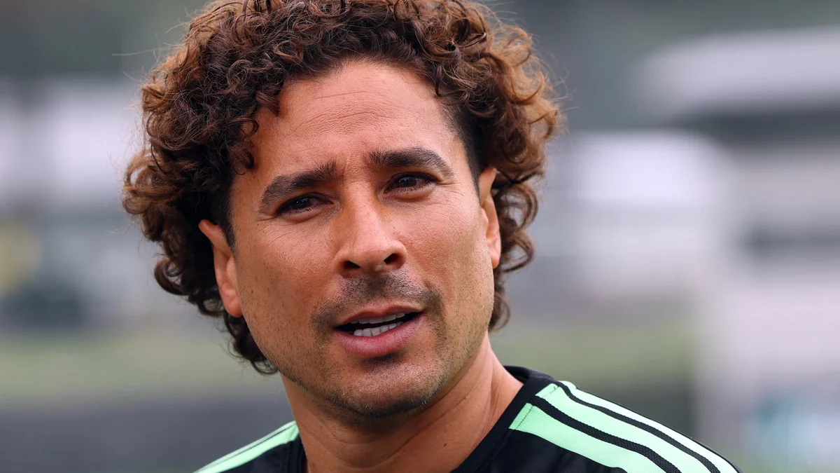 Memo Ochoa lamenta fallecimientos en festejos del Tri y envía mensaje a la afición