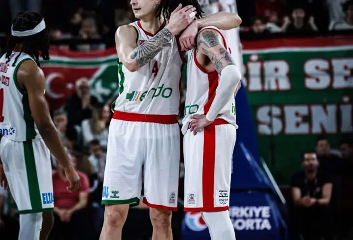 Basketbolda düğüm son maçlara kaldı
